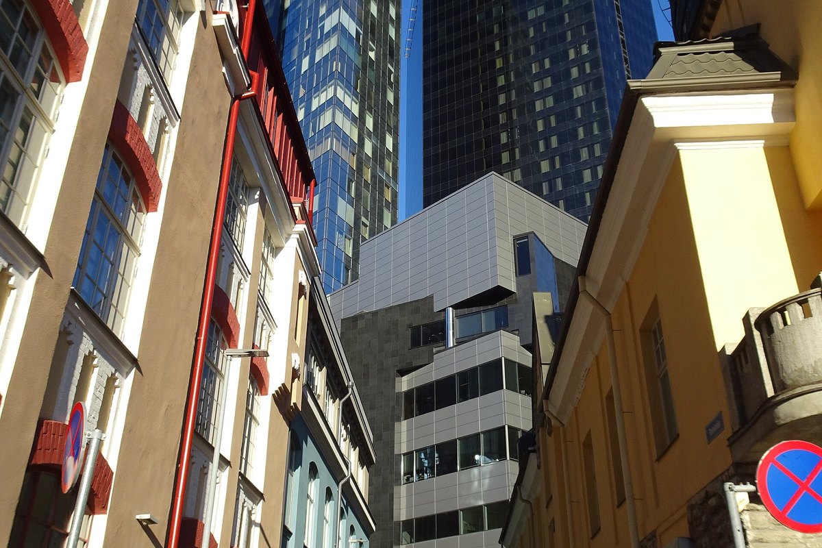 Swissôtel Tallinn tower